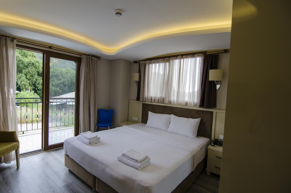 Funda Hotel Гёчек Номер фото