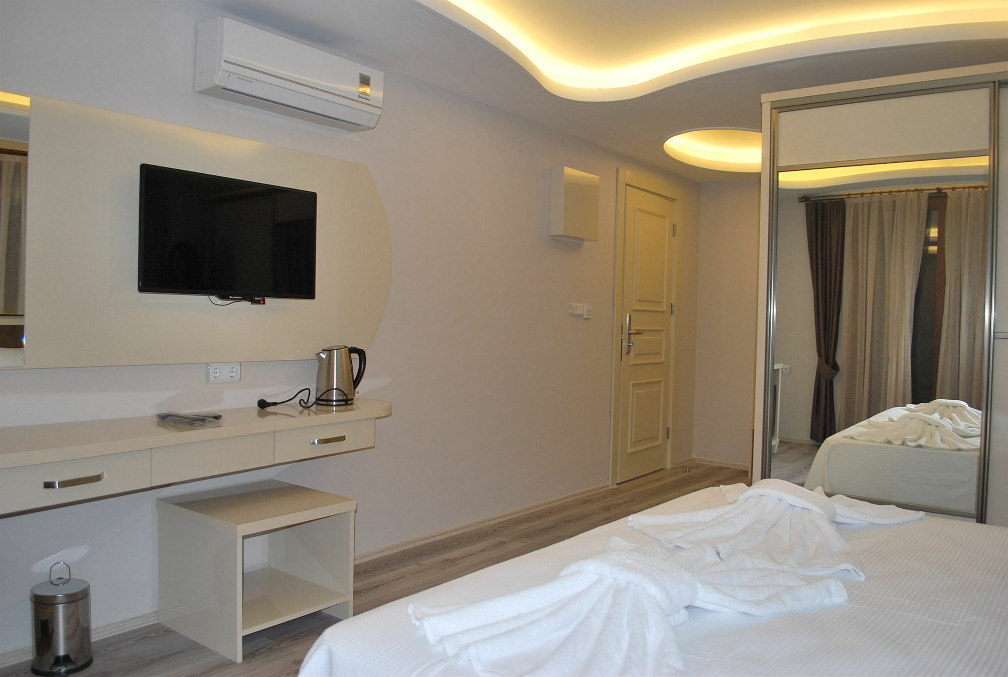 Funda Hotel Гёчек Экстерьер фото