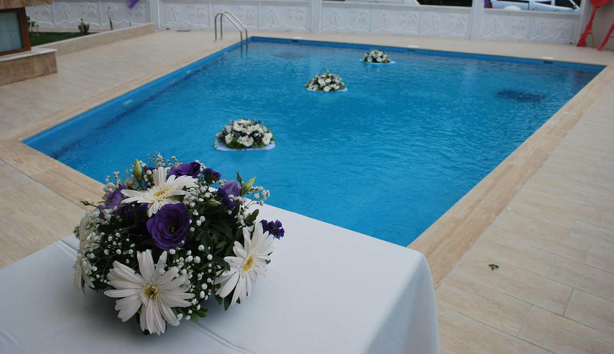 Funda Hotel Гёчек Экстерьер фото